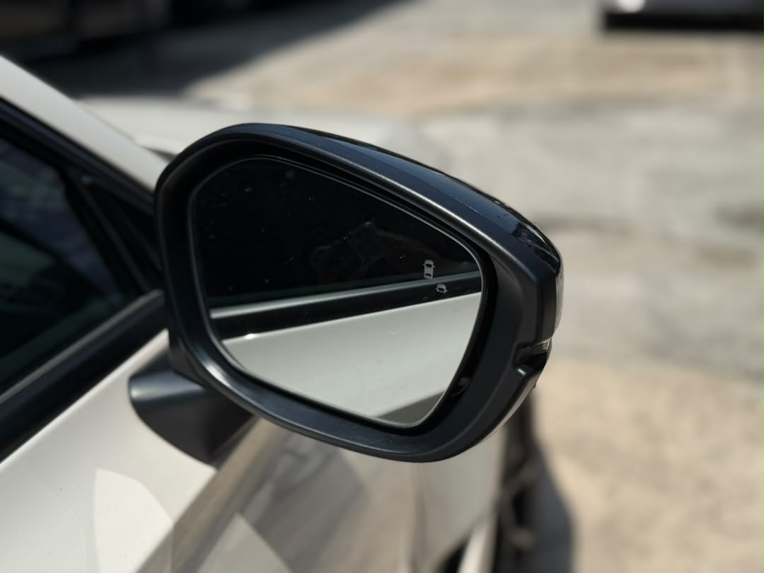 HONDA CIVIC TYPE R RACING BLACK PCKG (FL5) 9