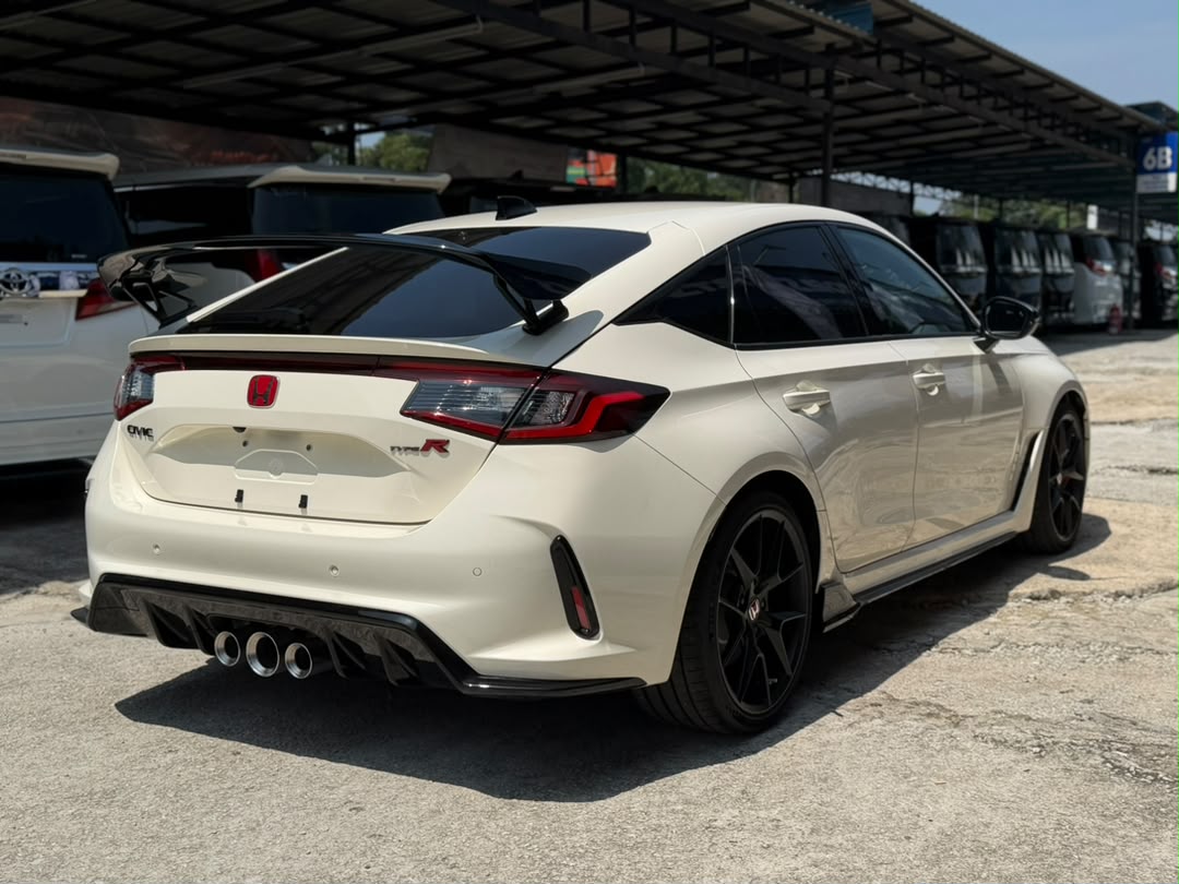 HONDA CIVIC TYPE R RACING BLACK PCKG (FL5) 8